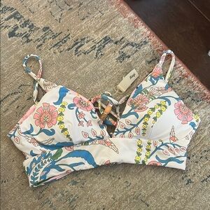 Maagi reversible Floral Bikini Top with Adjustable Straps